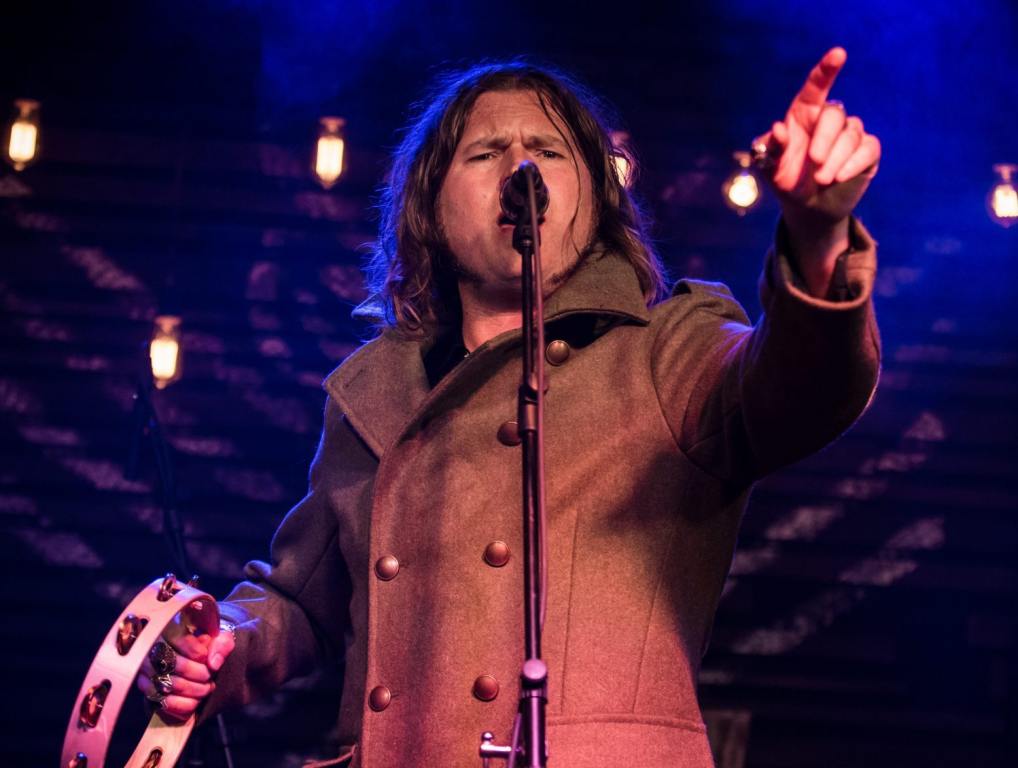 Rival Sons Hear Stunning Live Acoustic Version Of Too Bad