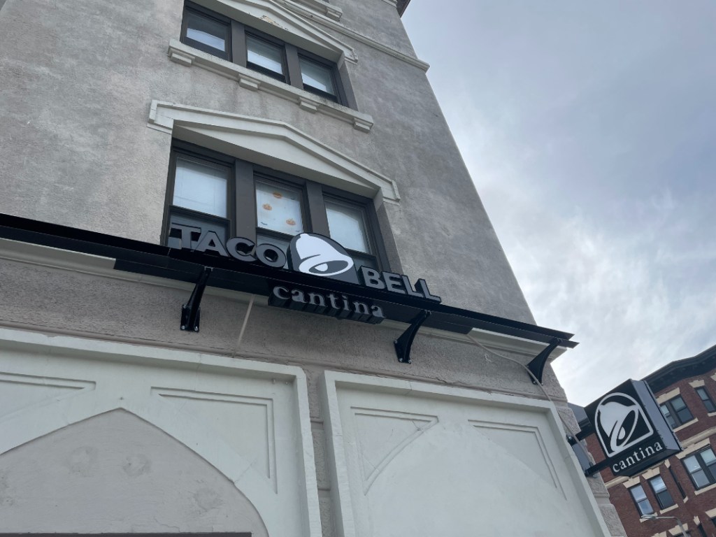 Exterior shot of the Boston Taco Bell on Comm. Ave. in Allston